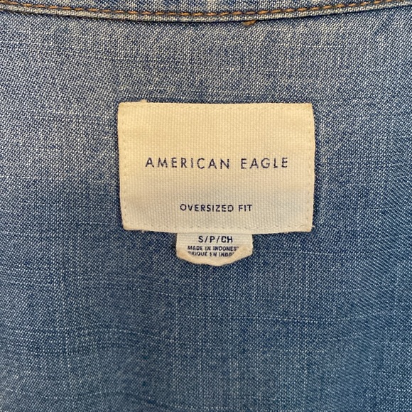 American Eagle Chambray Shirt - Picture 2 of 3